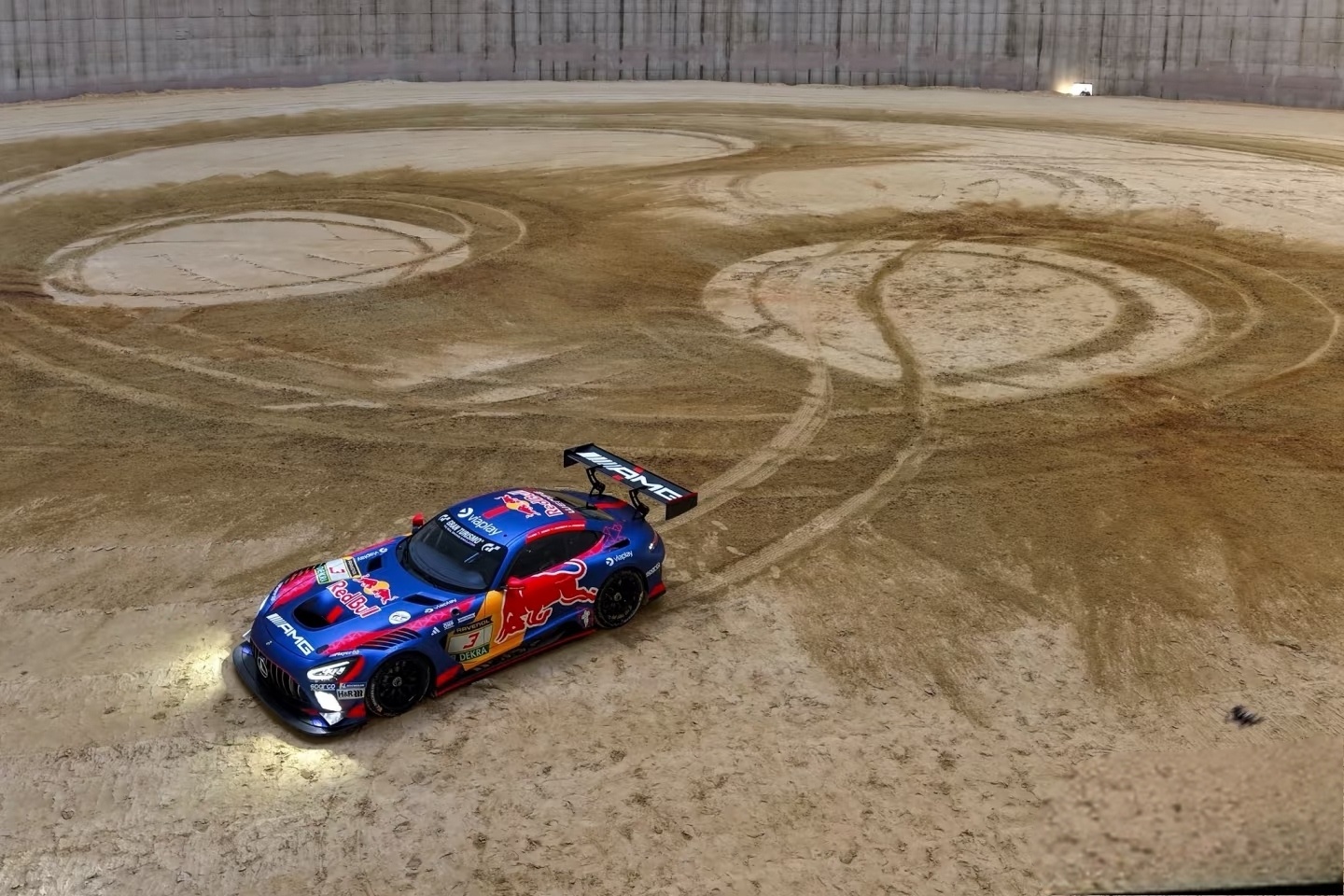 维斯塔潘说已不享受F1运动维斯塔潘正考虑从F1退役 看来F1的新规不改，潘子打算