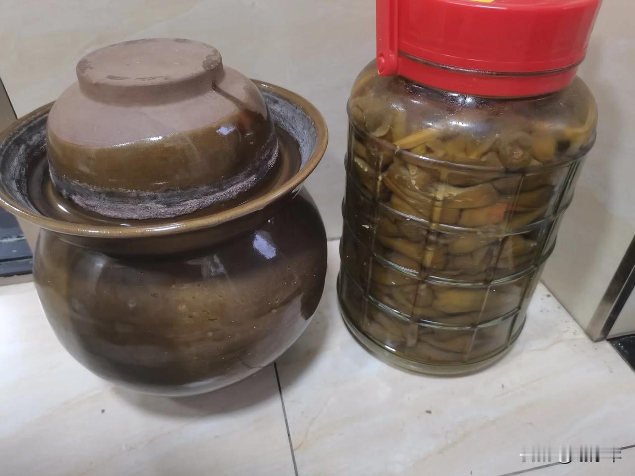 我就非常喜欢吃咸菜酸菜，不喜欢鸡鸭鱼肉，但身体健康，精力充沛，一般同龄人比不上。