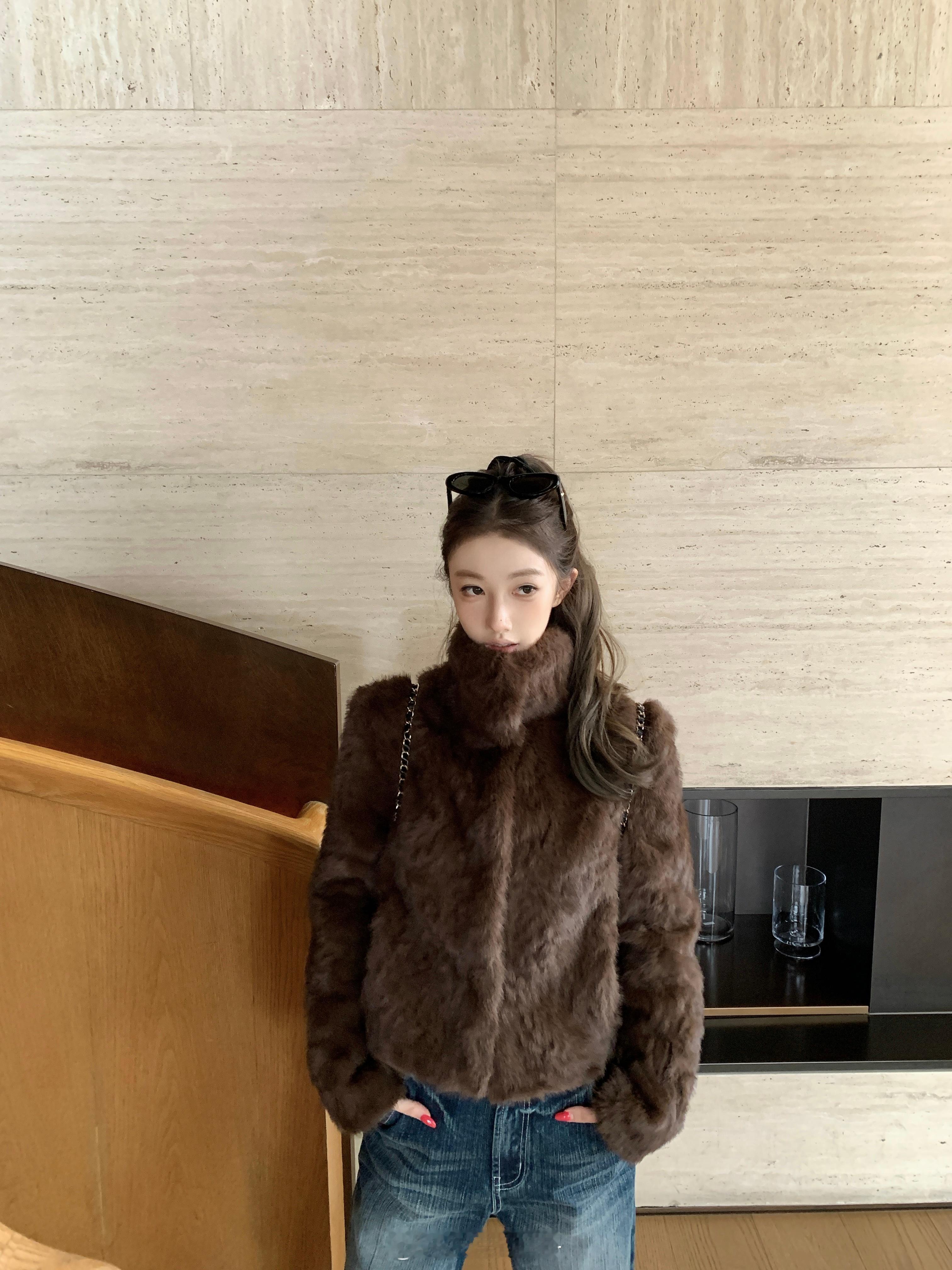 本期我的心头爱！从版型到用料都无可挑剔！仿小湖羊环保皮草🐑 毛感蓬松柔软！毛面
