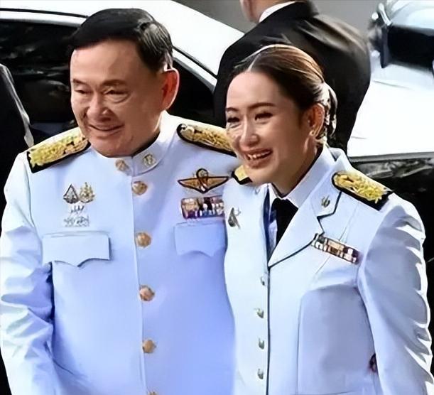 他信、佩通坦出“大招”，泰国王室、军方“坐不住”了！

为泰党刚刚宣布与人民党会