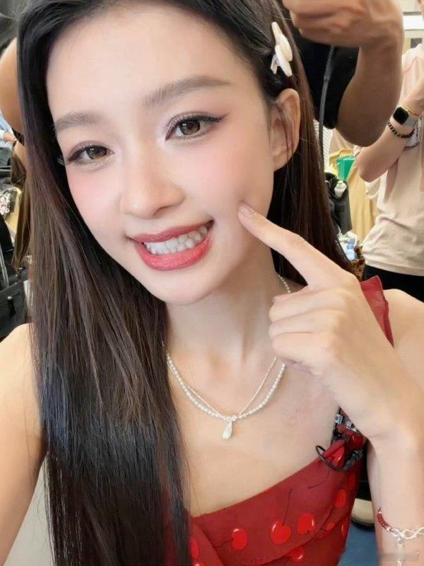 孙怡自己的粉丝自己疼 沦陷在孙怡的温柔里无法自拔！认真回应粉丝想看原生短发的诉求