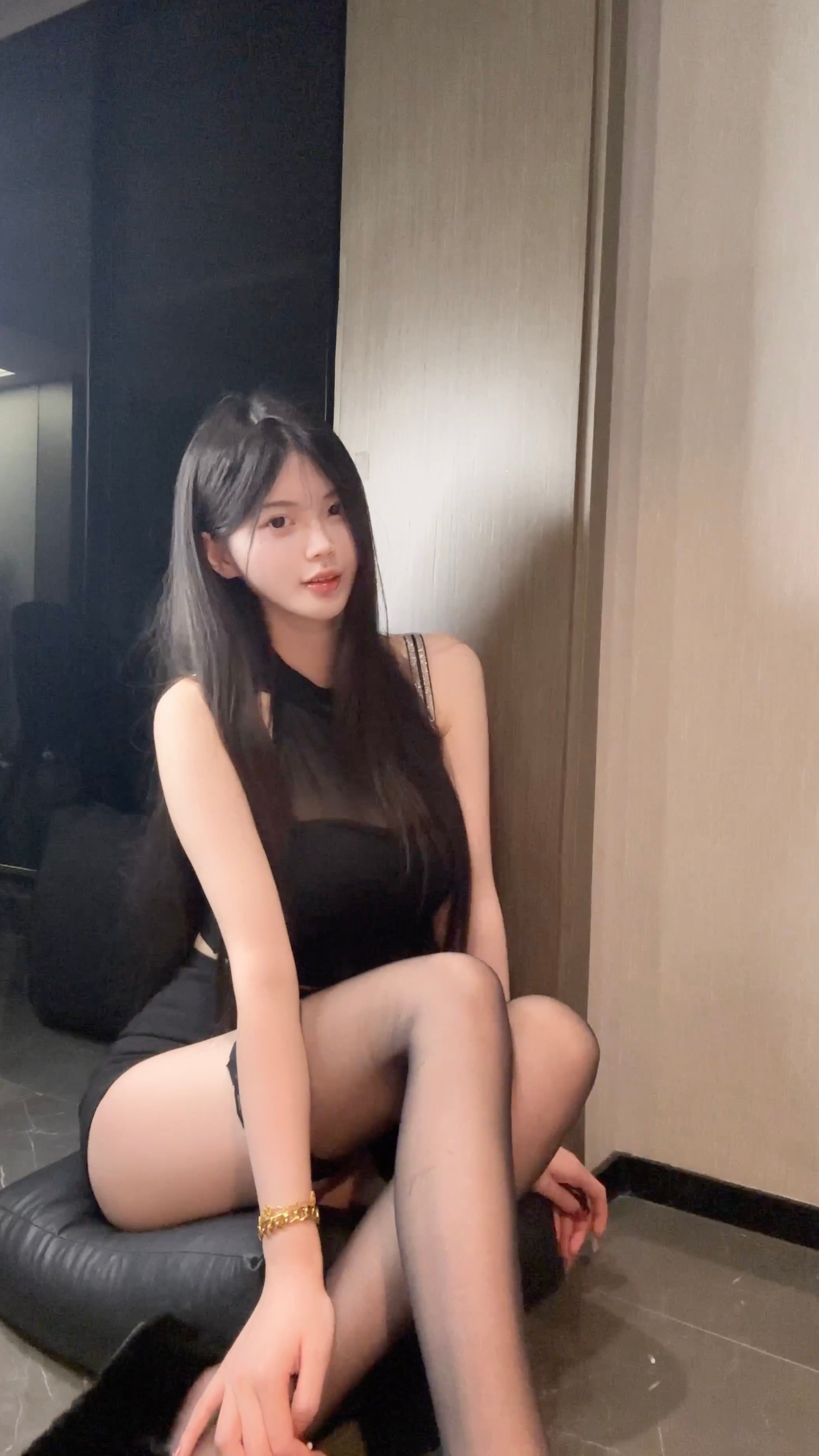 凌乱小狗妹 