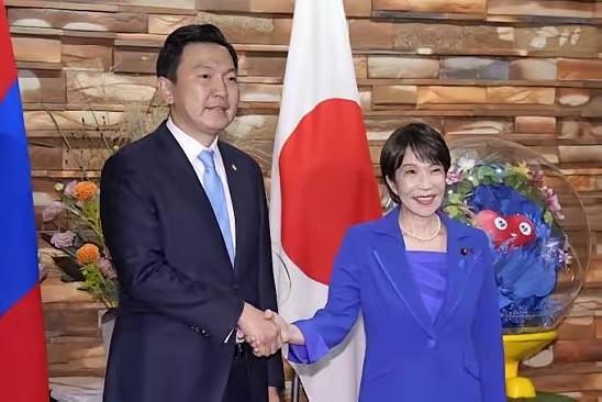 蒙古国这事办的不地道。

9月29日，日本首相高市早苗会见蒙古总理奥其尔勒，双方