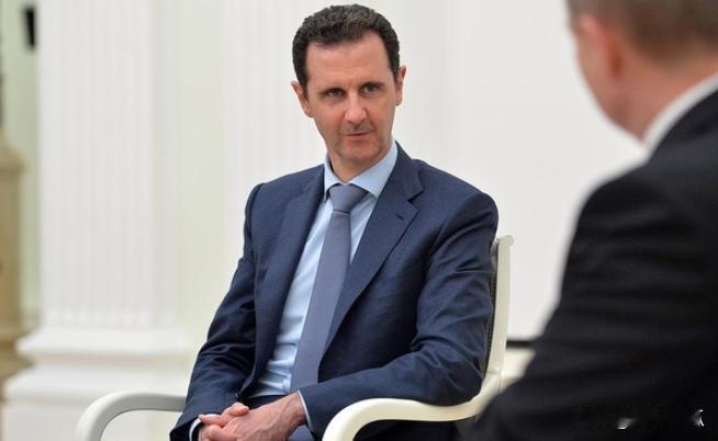 最新消息，叙利亚极端武装已控制阿勒颇60%城区，目前叙利亚精锐力量在东南部集结，