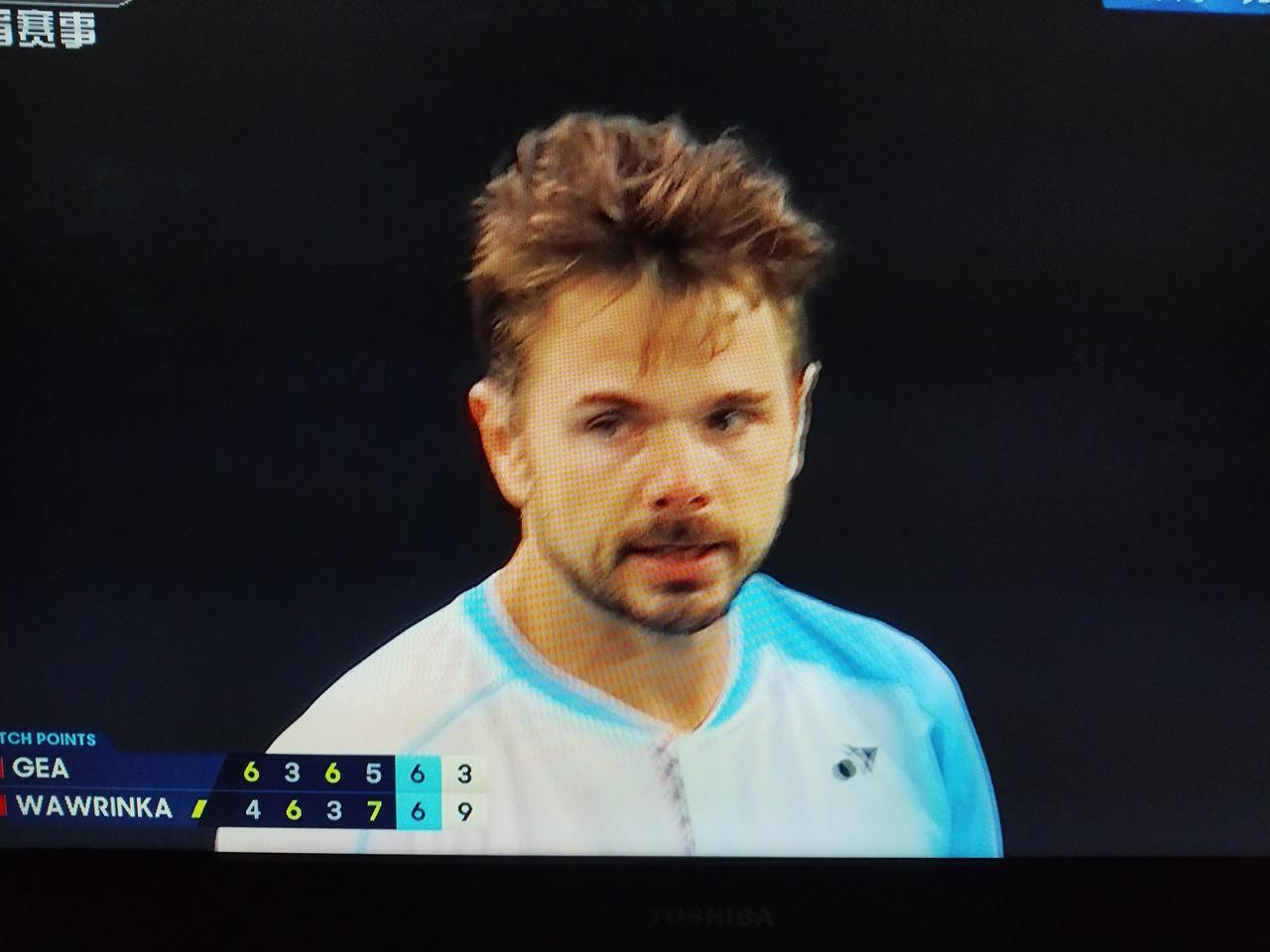 太震撼了！老当益壮的瓦林卡太牛了！他把网球这项运动的魅力展现的淋漓尽致！
   