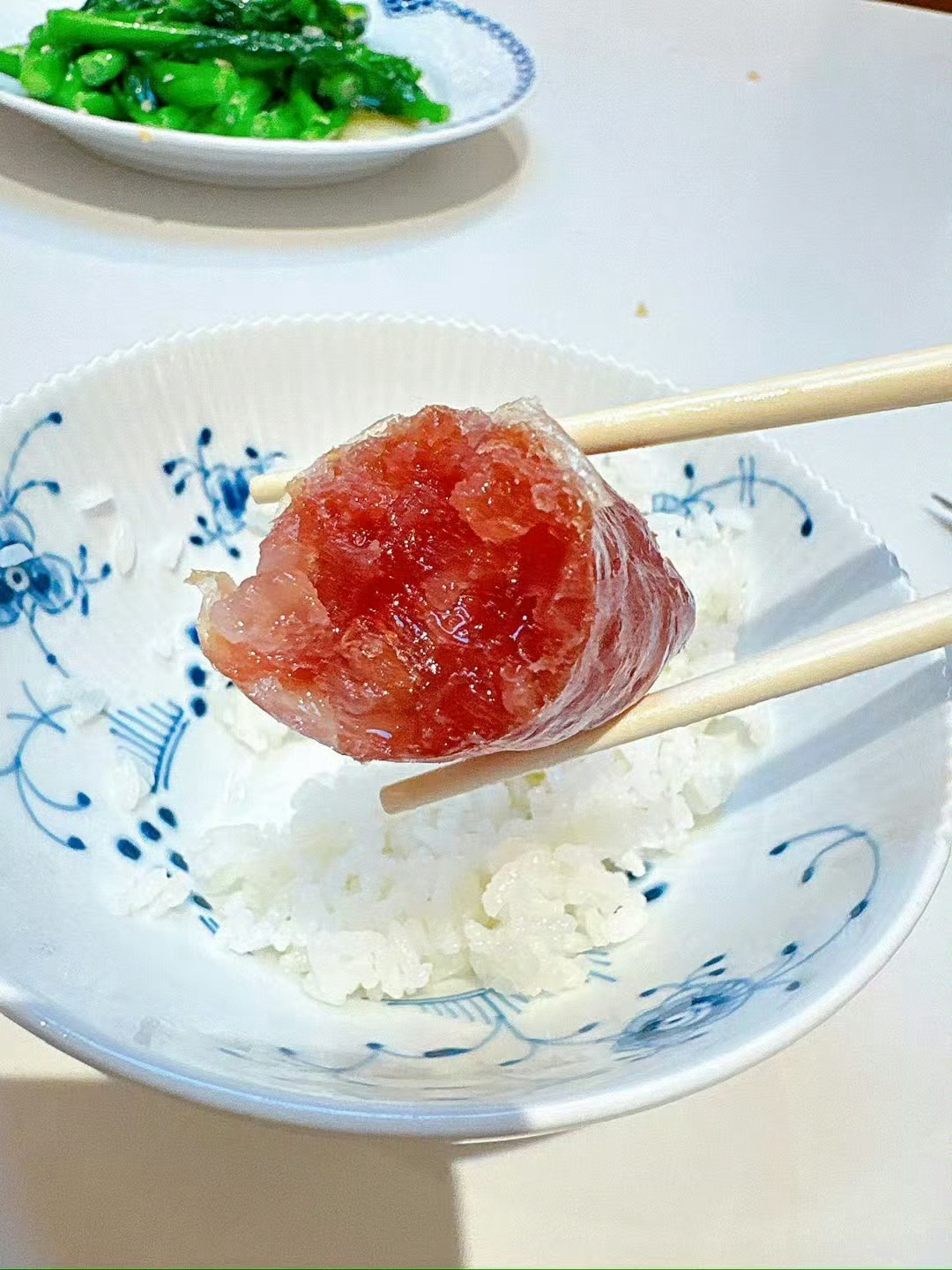 今天也是忙啊忙啊忙昨天店里的标签机烧坏了，所以昨天的货也没有发。等标签机到货了再