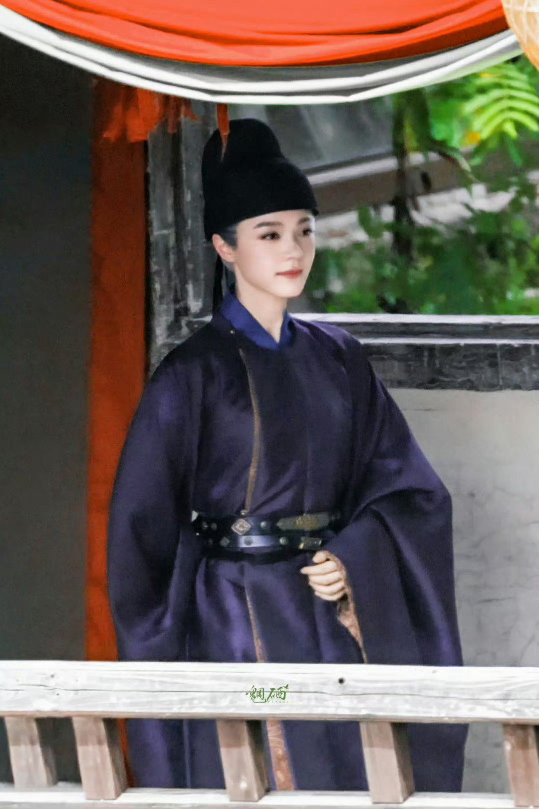 赵今麦真正的今麦郎赵今麦男装造型好清新利落啊，紫衣白发清秀小郎君，这不就是名副其