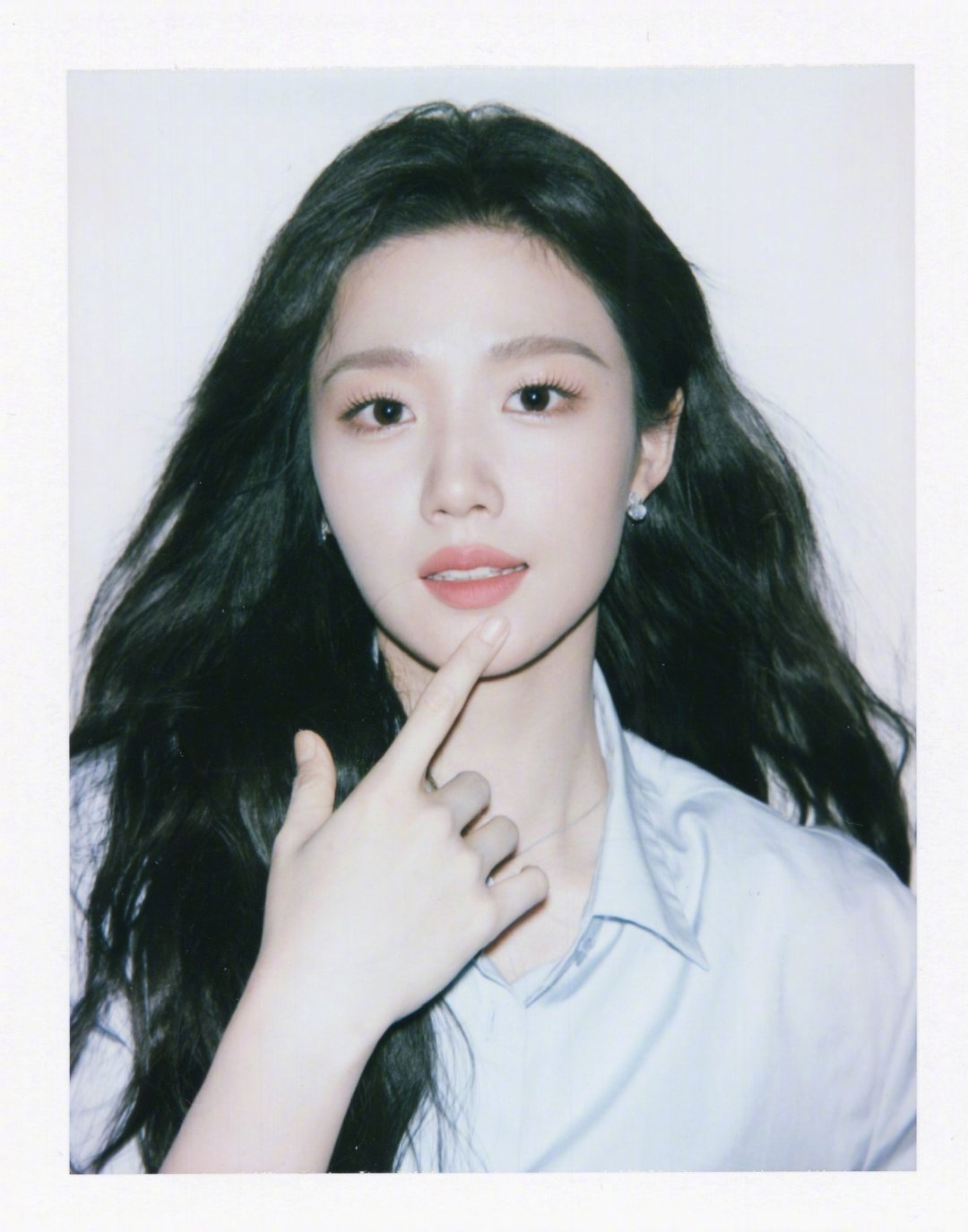 卢昱晓[超话]  鬼马少女，对我眼睛很好～ ​​​