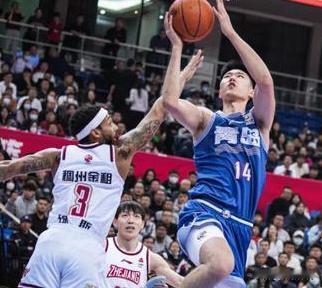 北京时间2月1日19:35，CBA常规赛第37轮，浙江稠州主场迎战青岛男篮！

