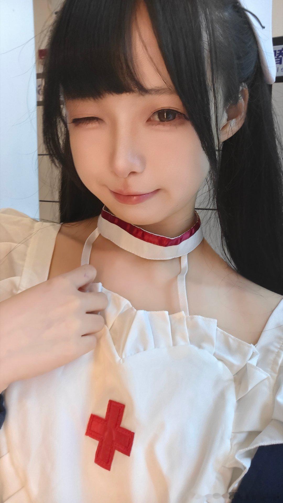 「不知道想什么的时候就想想我吧🥺」 