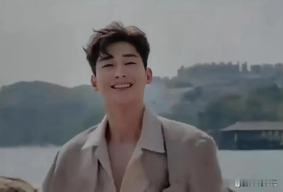 演员张翰遭遇了股权冻结风波，其持有的浙江东阳一画开天影业有限公司165万股权被上