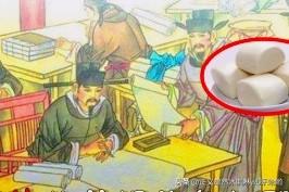 杭州富阳洞桥镇的状元馒头饶有趣味！它仿佛自带“状元Buff”。传说晚唐时期的状元