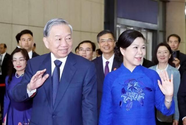 苏林回国火车刚开动就变天？苏林前脚刚登上回国的火车，后脚中越联合声明就砸下来，打