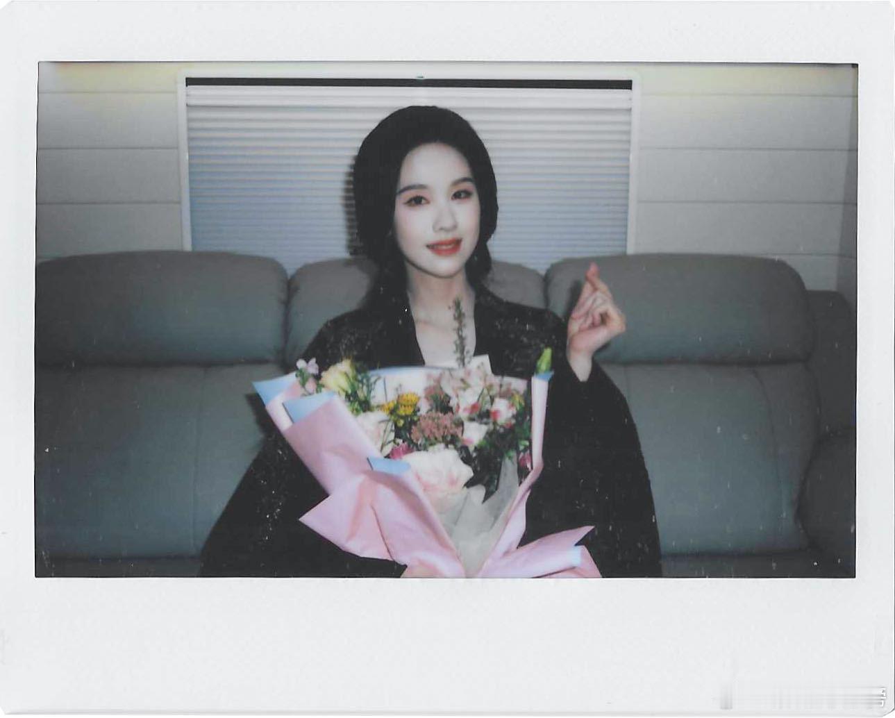 陈都灵月鳞绮纪收官长文 陈都灵的收官长文太好哭了，她把对雾妄言的喜爱与不舍都写在