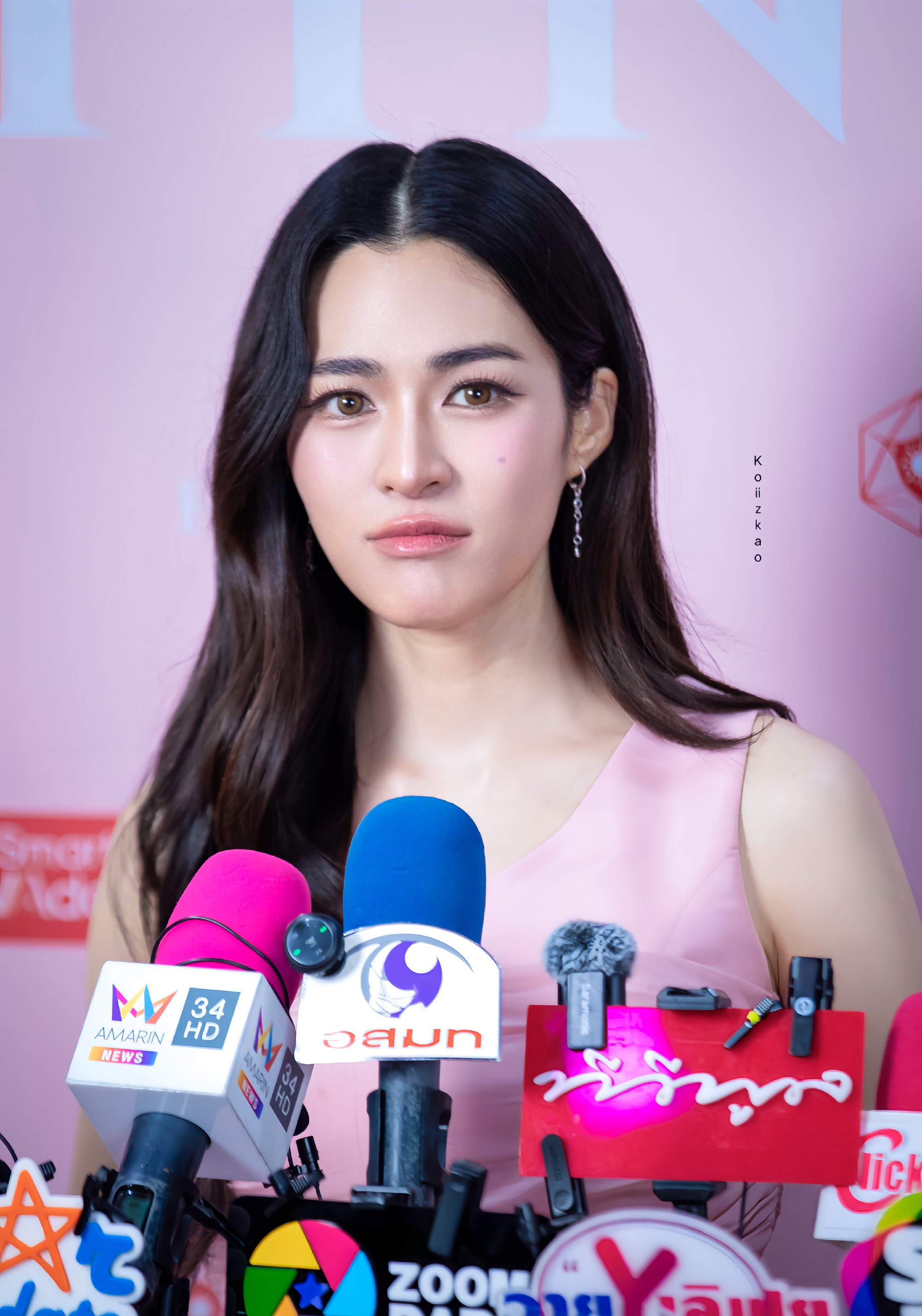 邝玲玲KCL最受欢迎女演员  恭喜邝玲玲荣获第21届 Komchadluek A