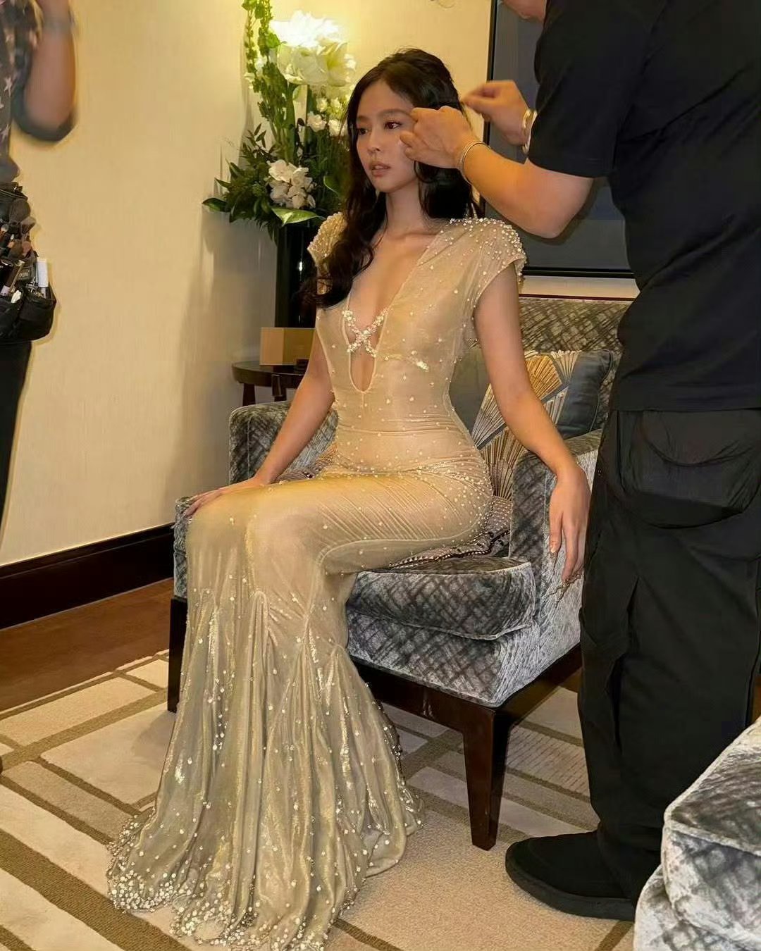 Jennie海王星连衣裙 Jennie穿着Jean Paul Gaultier系