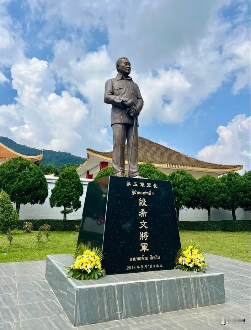 1961年，三千多名在外漂泊十几年的老兵，终于等到可以返乡的机会，结果蒋介石一纸