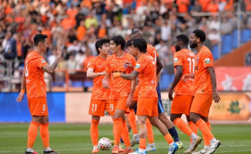 ⚽️ 7个进球！高原主场打成筛子了！
刚看完云南玉昆主场4-3深圳这场，到现在手