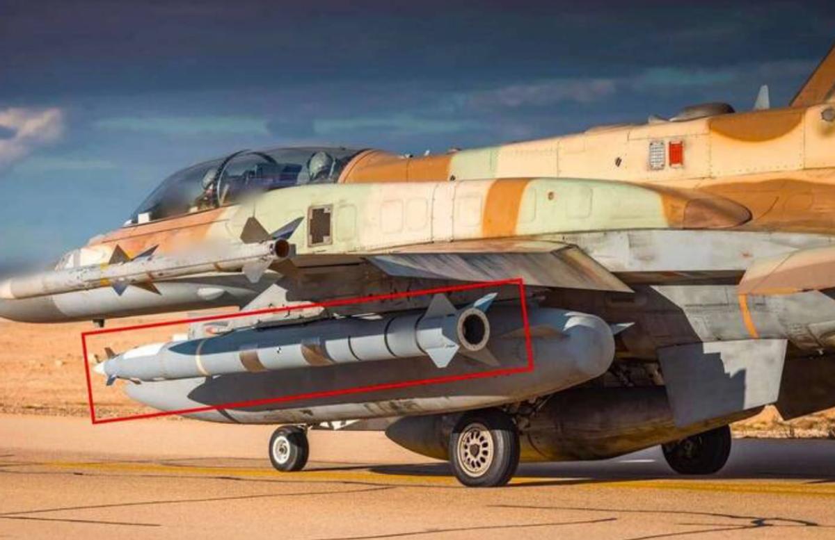 【以色列战机加挂油箱，远程奔袭伊朗】

以色列军方放出了一段以军战机执行对伊军事