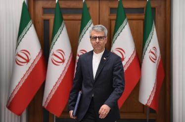 国家有难伊朗高层越斗越凶，主战派先下手为强，竟要求处死前总统
当地时间2月3日，