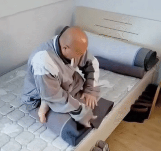 原来僧人打坐参禅，并不是随便盘腿一坐就行了？
打坐参禅需要经过一系列严格的程序和