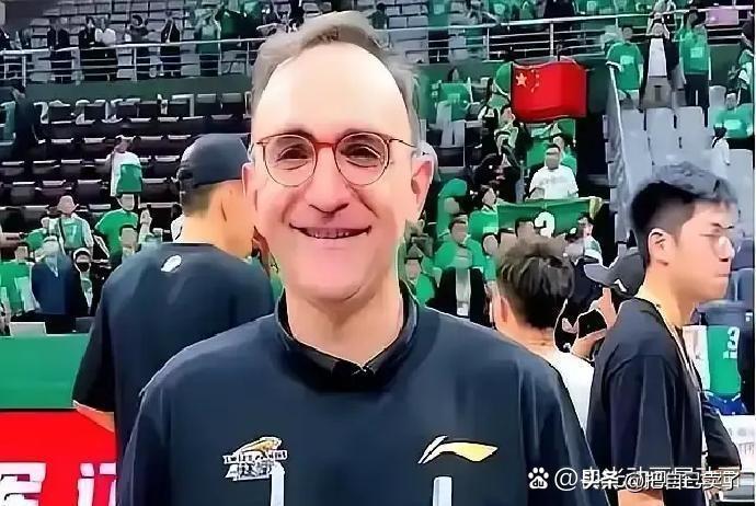 辽宁，吉林是一家，该谁赢谁赢！
今天大哥不敌二弟。大家细品一下，辽篮为什么输球？