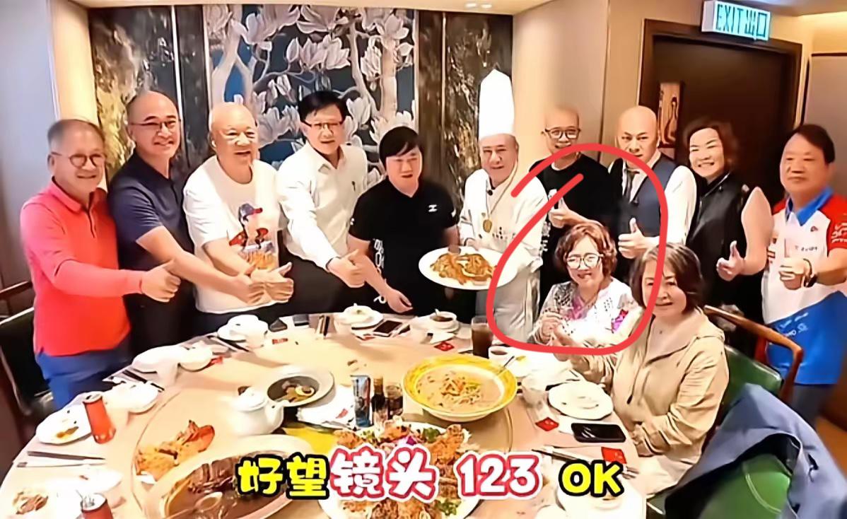 张雪也是出息了，身价1450亿元富豪给他捧场！

开个玩笑，这叫惺惺相惜。这个富