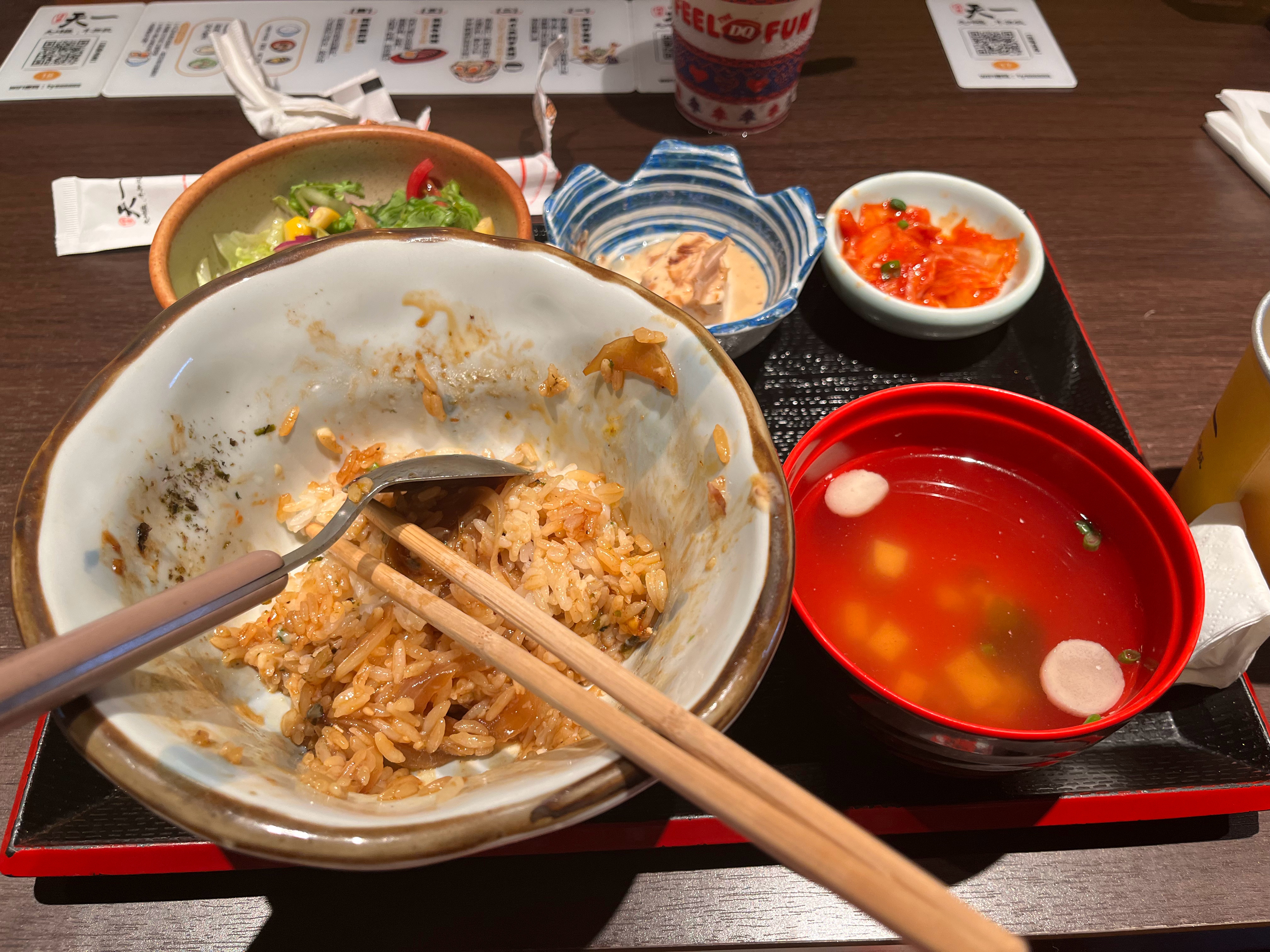 哎我跟你们说博多天一把我心肝经典鹅肝饭套餐下架了，今天中午点的鹅肝肥牛双拼我都没