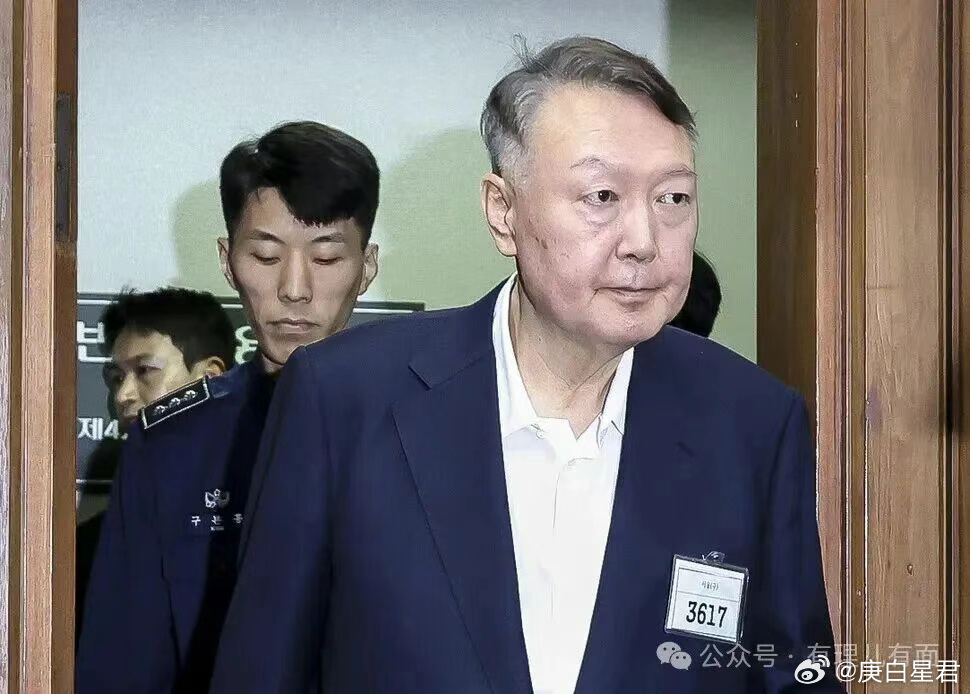 3617号囚犯尹锡悦被求刑死刑，终究难逃青瓦台“魔咒”韩国政坛向来不缺劲爆剧情，