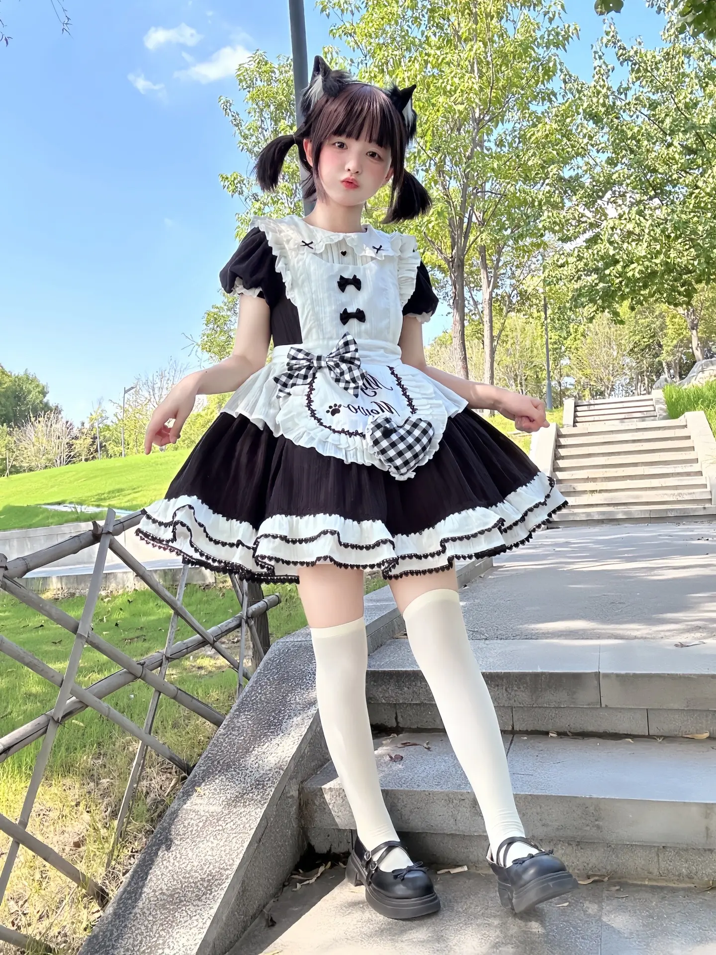 小女仆。