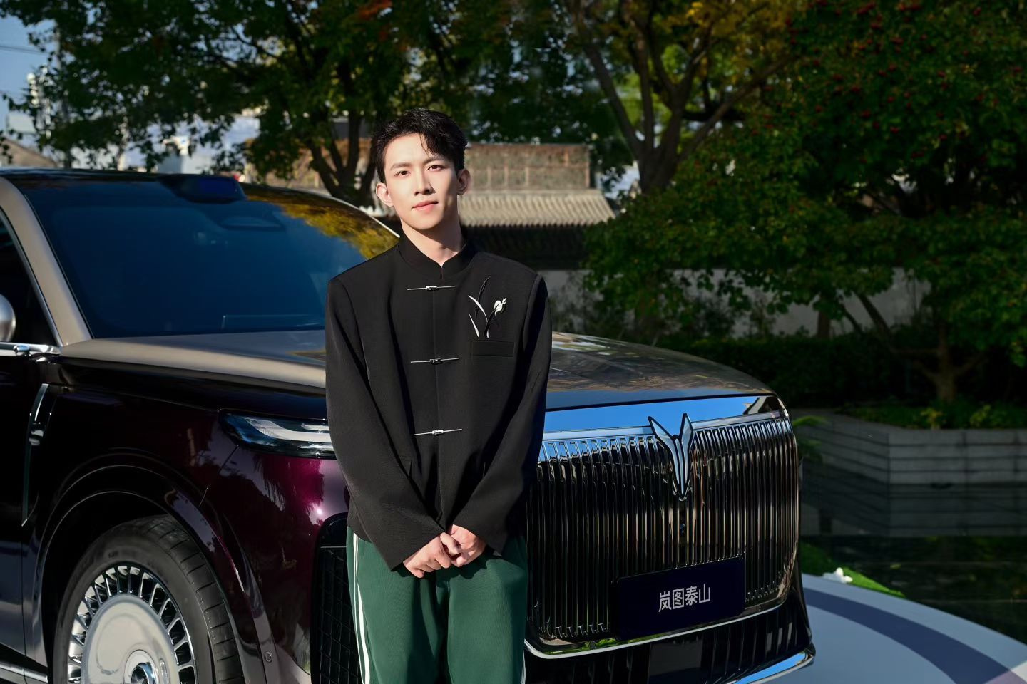 华为896线激光雷达全球首试，够排面么？另外，咱说岚图泰山这个体格子真大，不敢再