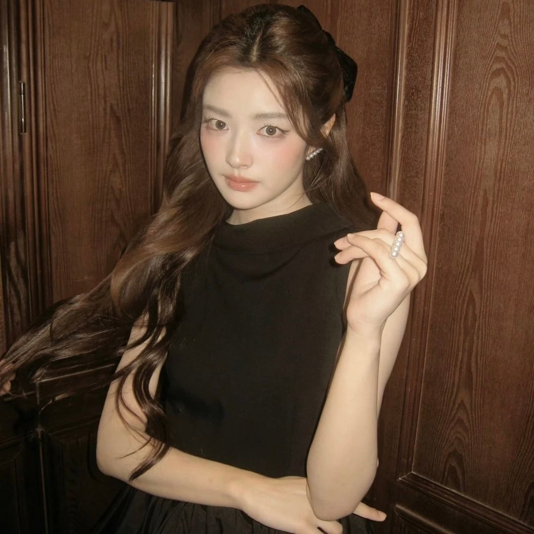 内娱女明星头像 | 溢出屏幕的生命力 | 徐若晗 