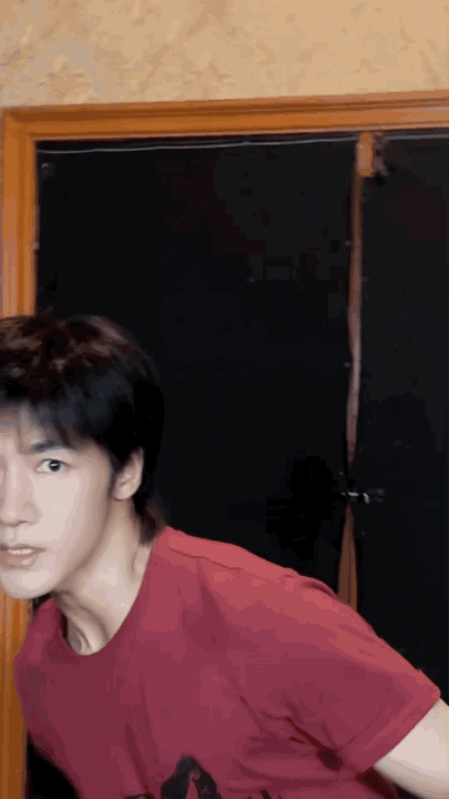 烈阳之上官宣此沙姚安娜这是什么惊喜啊，此沙与姚安娜这两张脸完全就是势均力敌，眼神