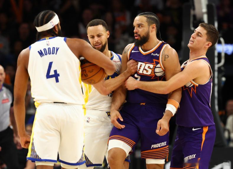 近日，太阳侧翼狄龙·布鲁克斯参加了N3on的Twitch直播。直播中，狄龙表示勇