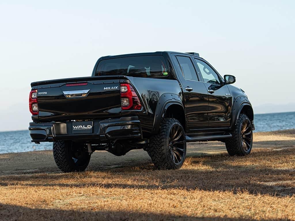 WALD Toyota Hilux 