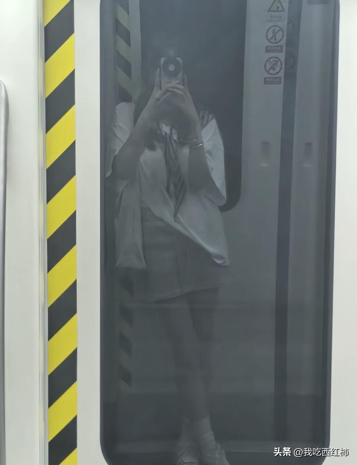 有点小自卑 残疾女生找个愿意的。深圳出厂，97独生👧🏻，身高160cm/体重