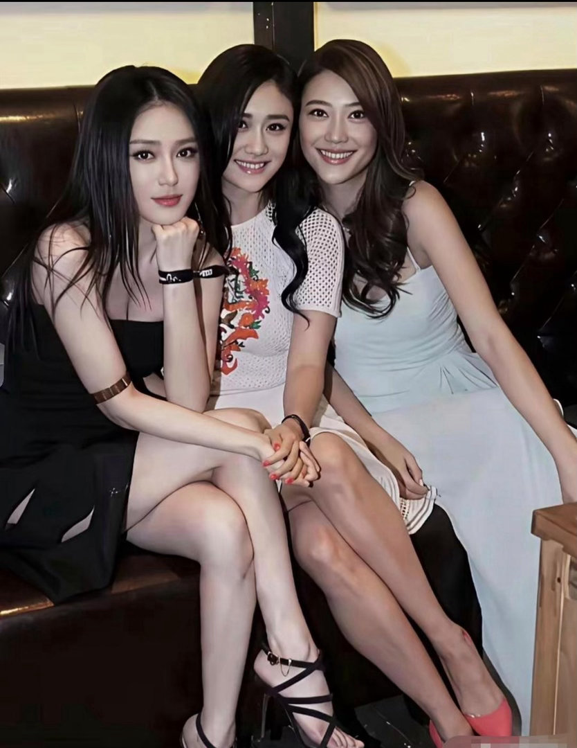 秦岚十八岁时真的美的让人窒息了 