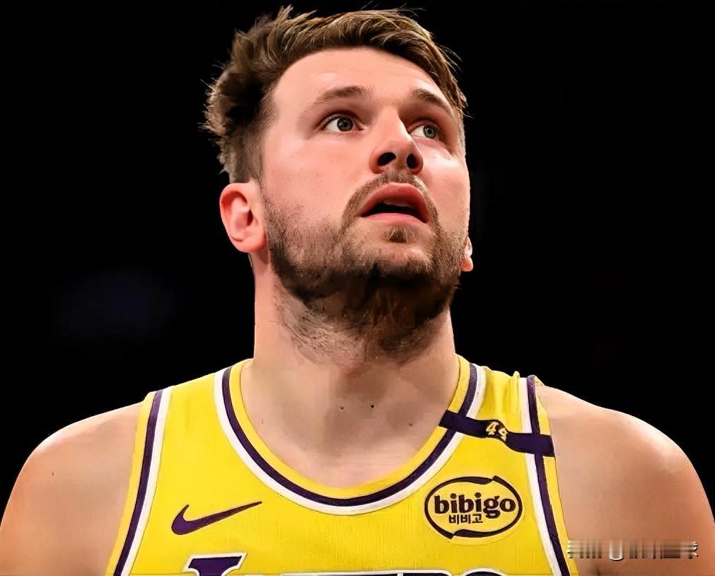 东契奇的伤病真是把湖人坑惨了！

据NBA名记Brett Siegel报道，东契