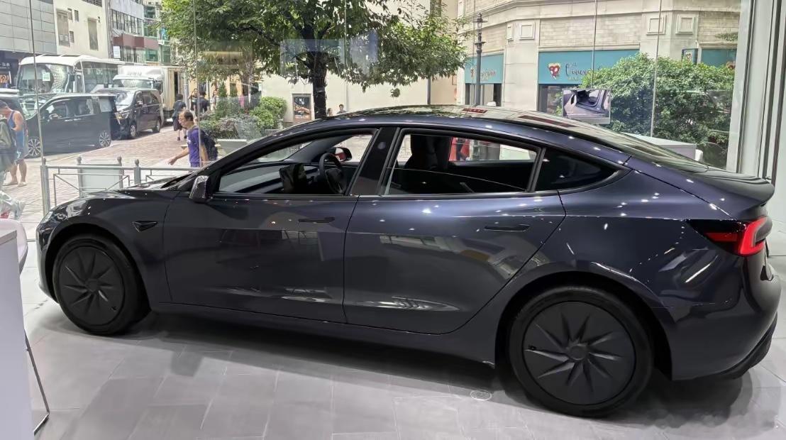 平价版Model3价格特斯拉Model 3“廉价版”真来了！港版17.59万起，