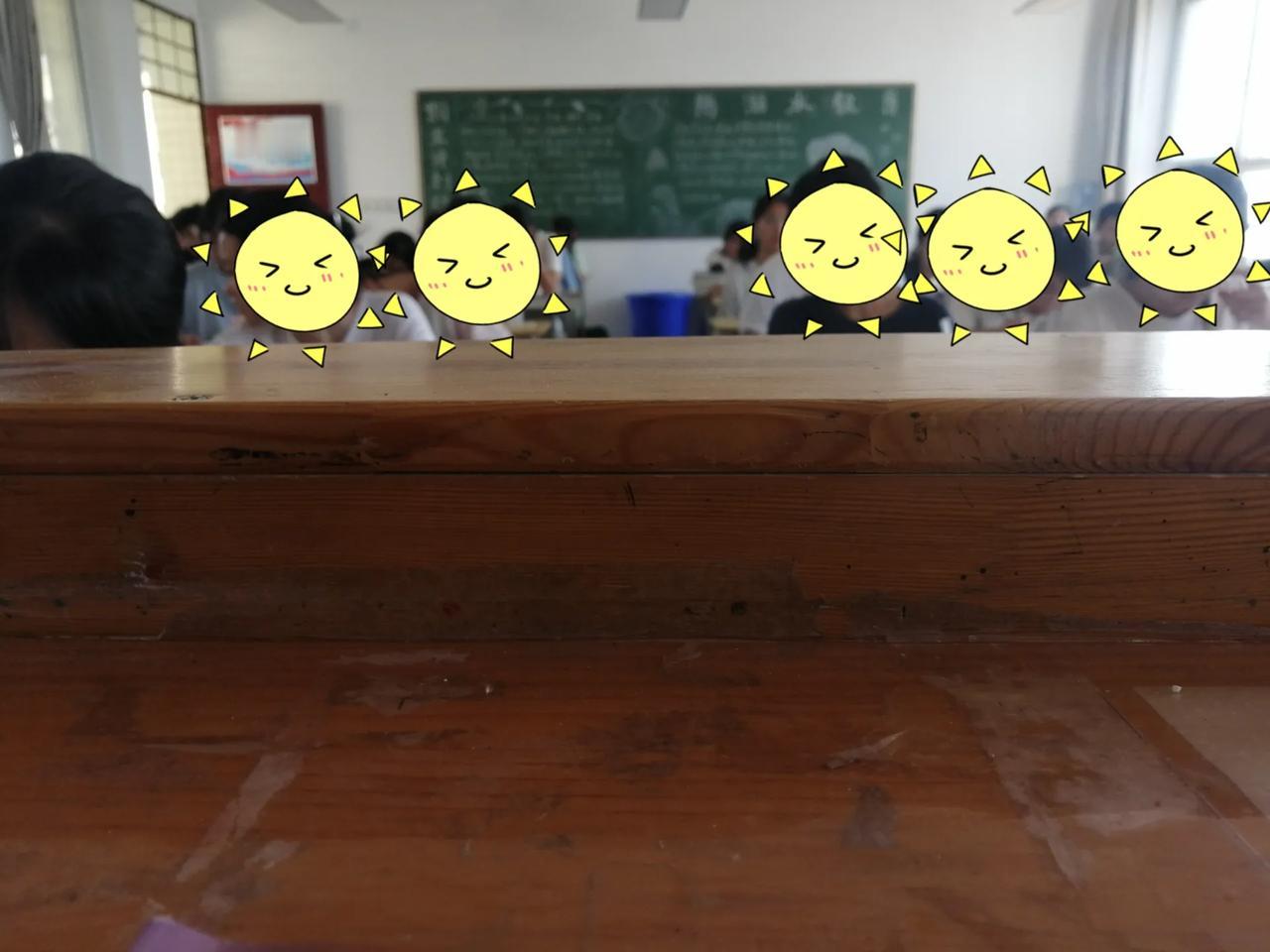 开学第一课，感觉还不错！
今天是九月一日，学生昨晚返校开始晚自习，早上按部就班开