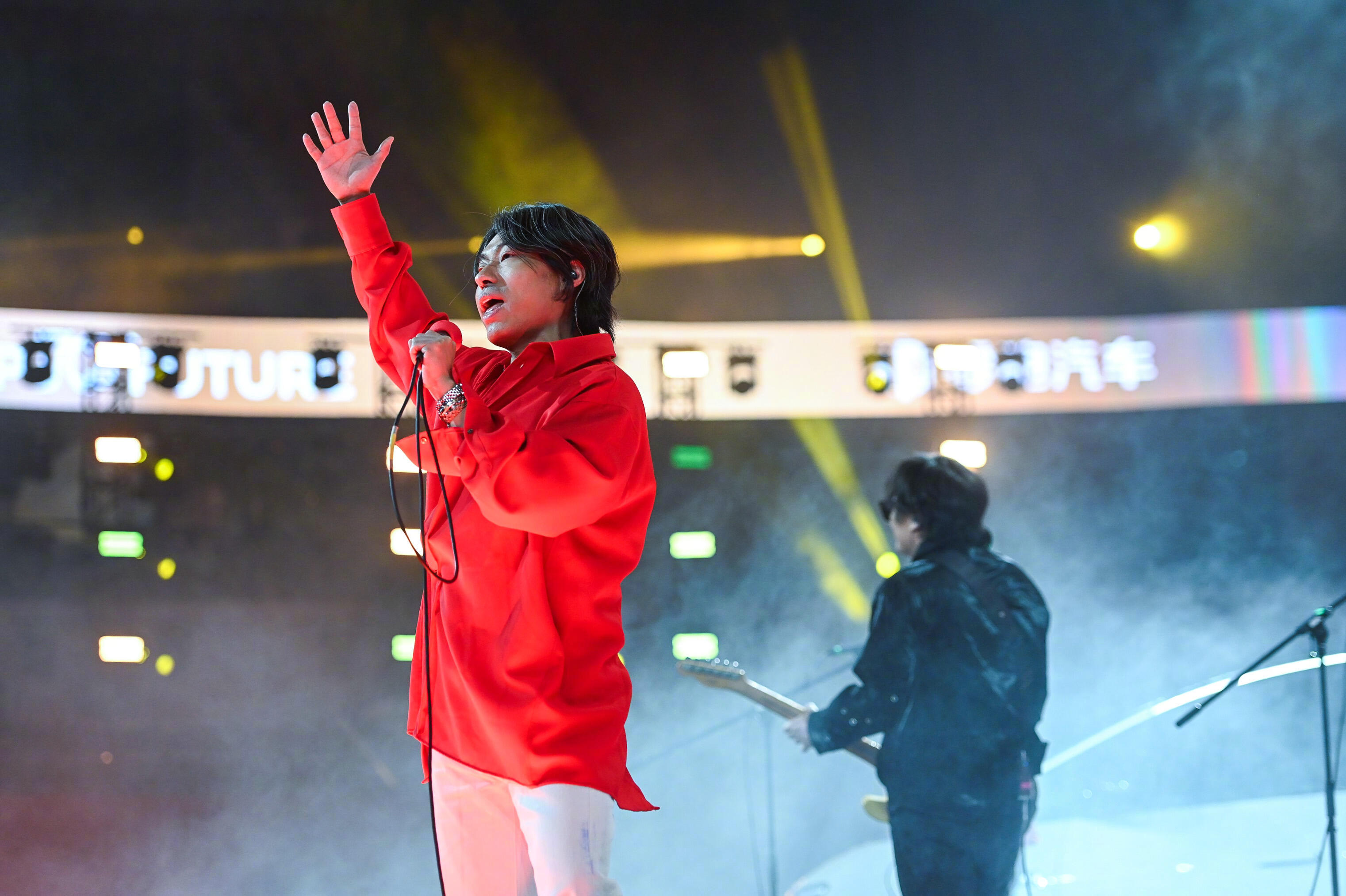 北影节被gala这首歌唱破防 小朋友们的声音像带着钩子，把《追梦赤子心》里的热血