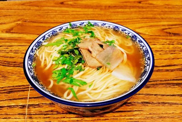 利益最大化是资本的本质，减少原料成本，提高利润率，是获取利润最真接的手段，一但商