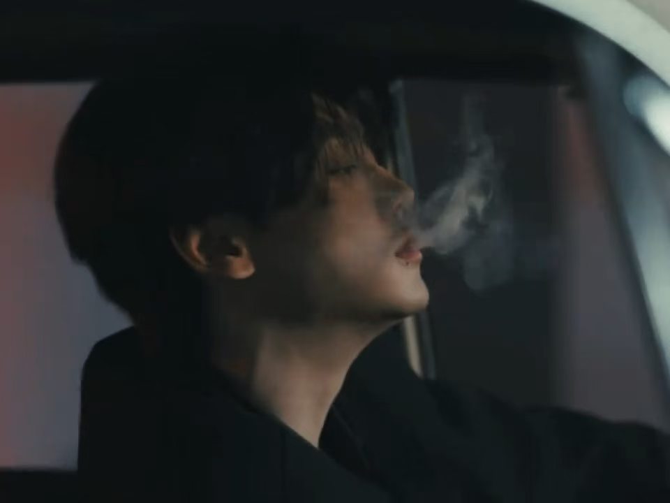 田栩宁[超话]  txn田栩宁 星星是银河递给月亮的情书，你是世间赠与我的礼物​