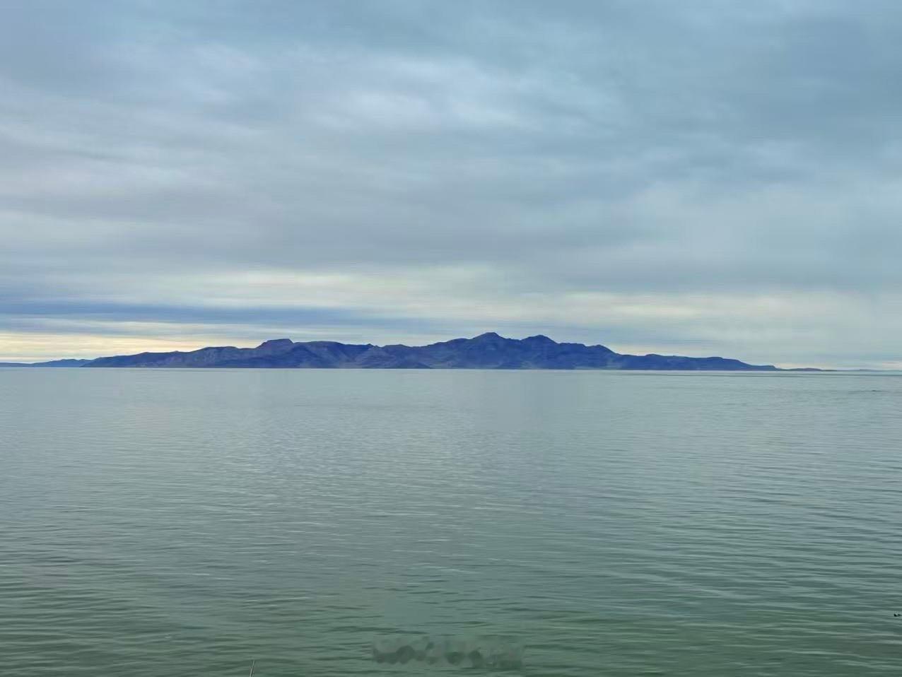 美丽的大盐湖和周边。 乖妈摄影 