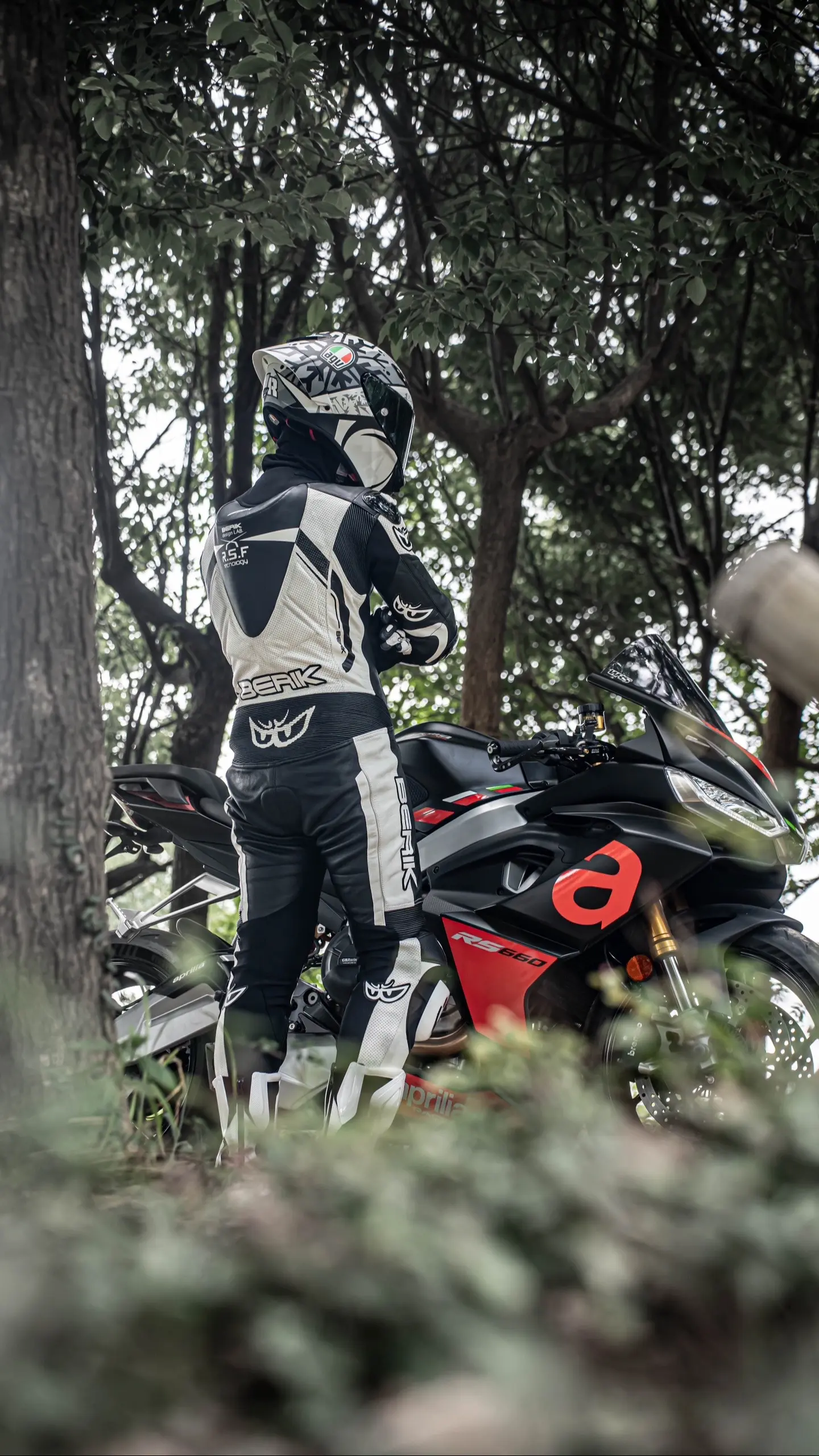 白鸽乌鸦相爱的戏码 rs660 aprilia 阿普利亚 机车