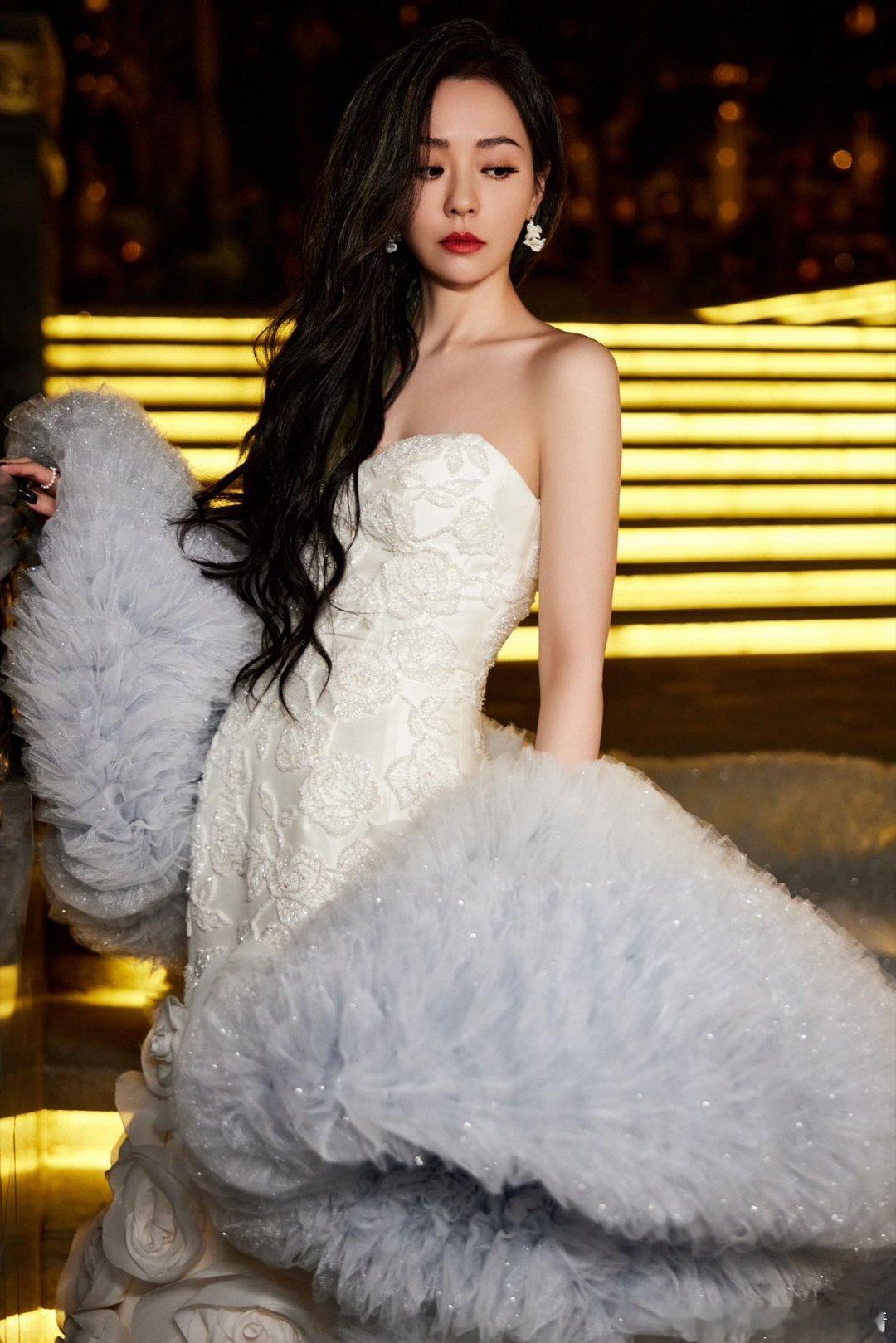 #张靓颖没有汇率的E6# 张靓颖简直就是美貌和颜值并存，这么有实力的张靓颖，她的