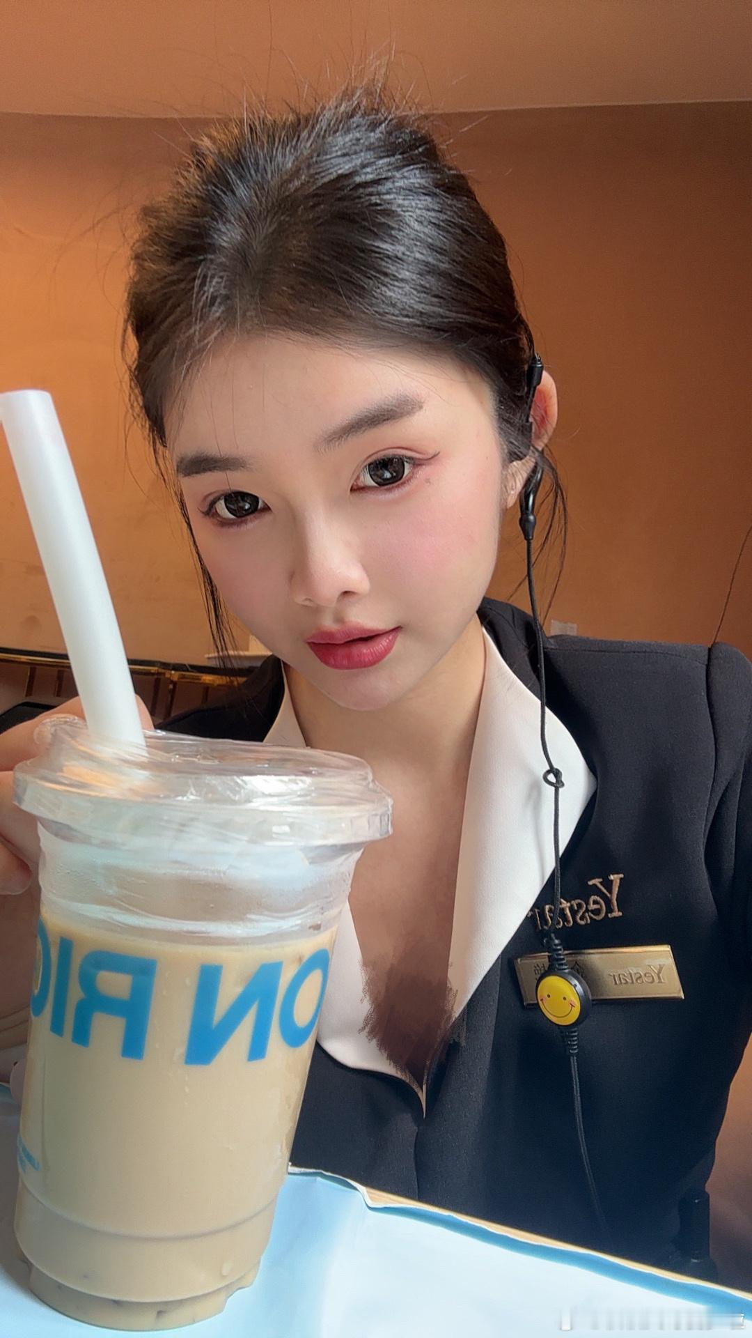 近：努力工作 好好生活 