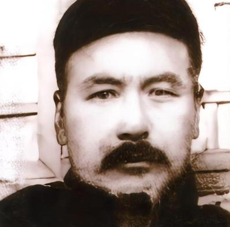 1958 年，马家军旅长马廷贤获释后非但不悔改，反而逢人便吹：“我当年可是陇南的