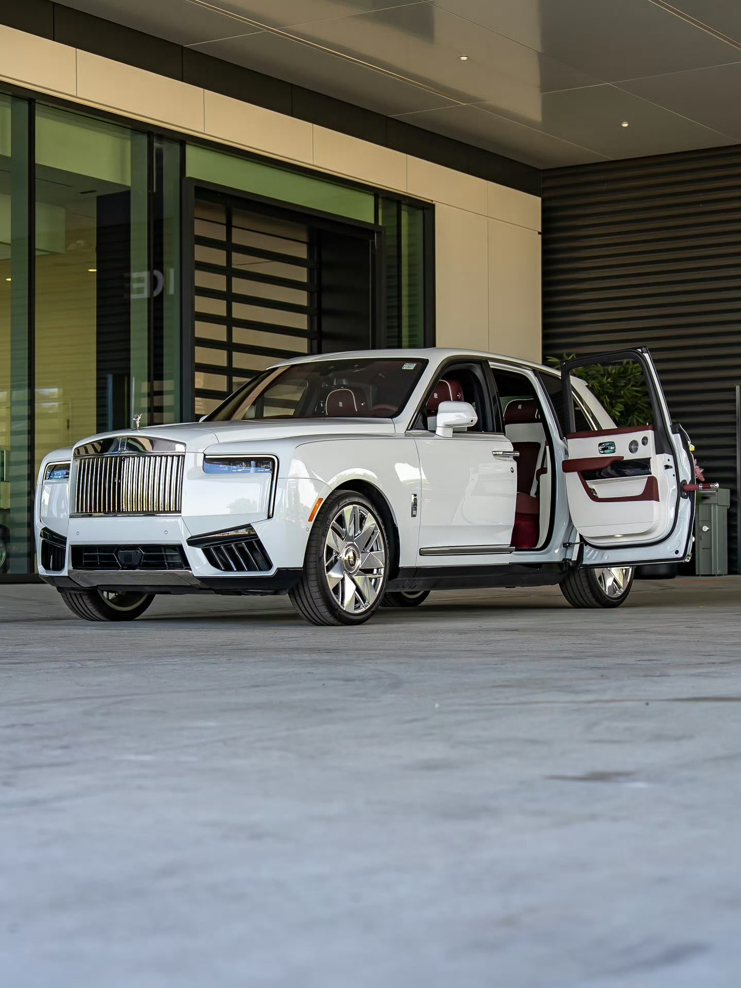 劳斯莱斯 Cullinan 