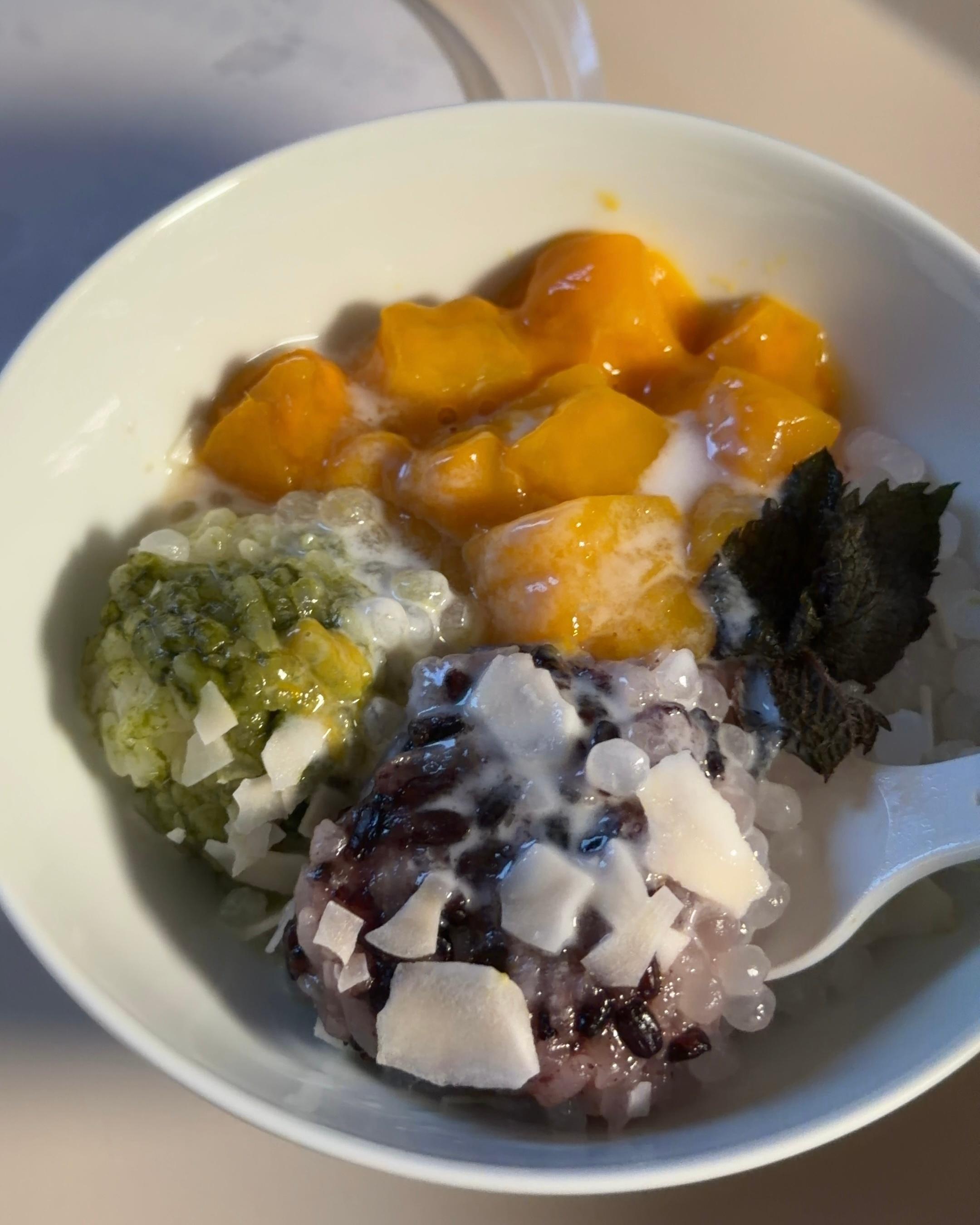 挺好吃的芒果糯米饭，你把西米露给我去掉。 